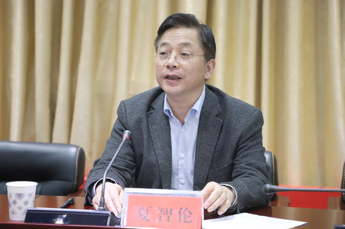 省教育厅党组副书记、副厅长、省委教育工委副书记夏智伦